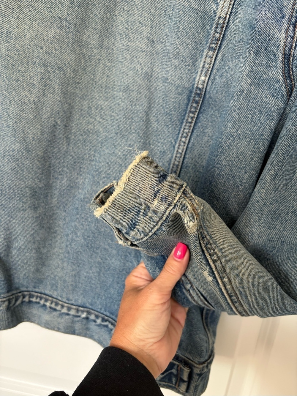 Vintage Wrangler Denim Jacket Trucker Distressed Faded Western Workwear - Picture 10 of 10